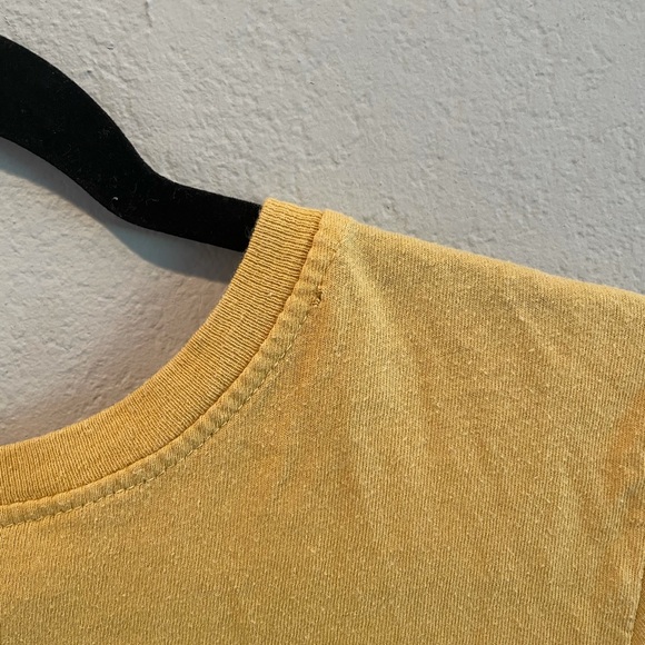 Brandy Melville/John Galt Cropped Graphic Tee - Picture 2 of 4